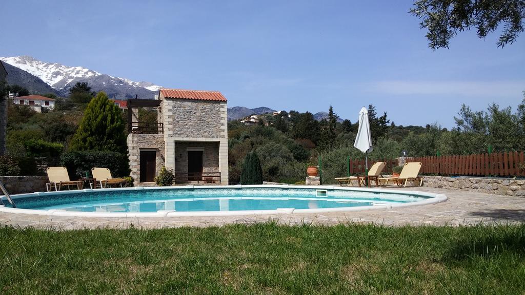 Stratos * Melidhonion (Kalyves)